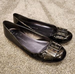 Etienne Aigner black patent leather flat with buckle at toe